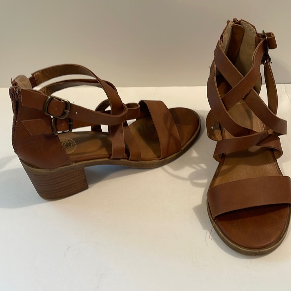 SO Strappy Sandals